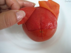 quitar piel tomates 300x225 Consejos paso a paso (XXVII) : Pelar tomates