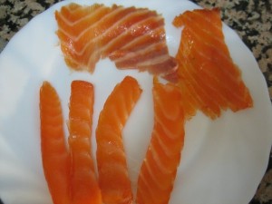 salmon ahumando 300x225 salmon ahumando