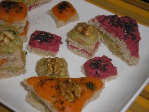 trio canapes 300x225 trio canapes